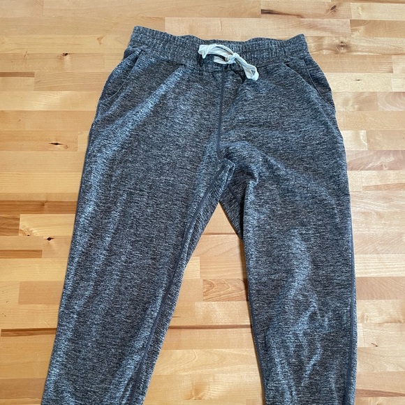 Vuori joggers - Picture 1 of 2